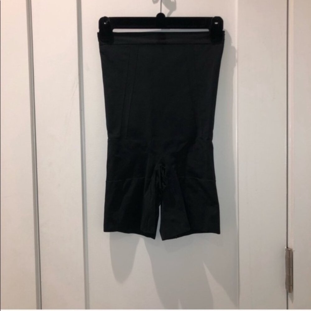 Spanx Oncore High-Waisted Shaping Short - Picture 4 of 5